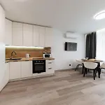 Evuri * Uzhhorod