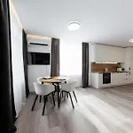 Evuri Apartment *